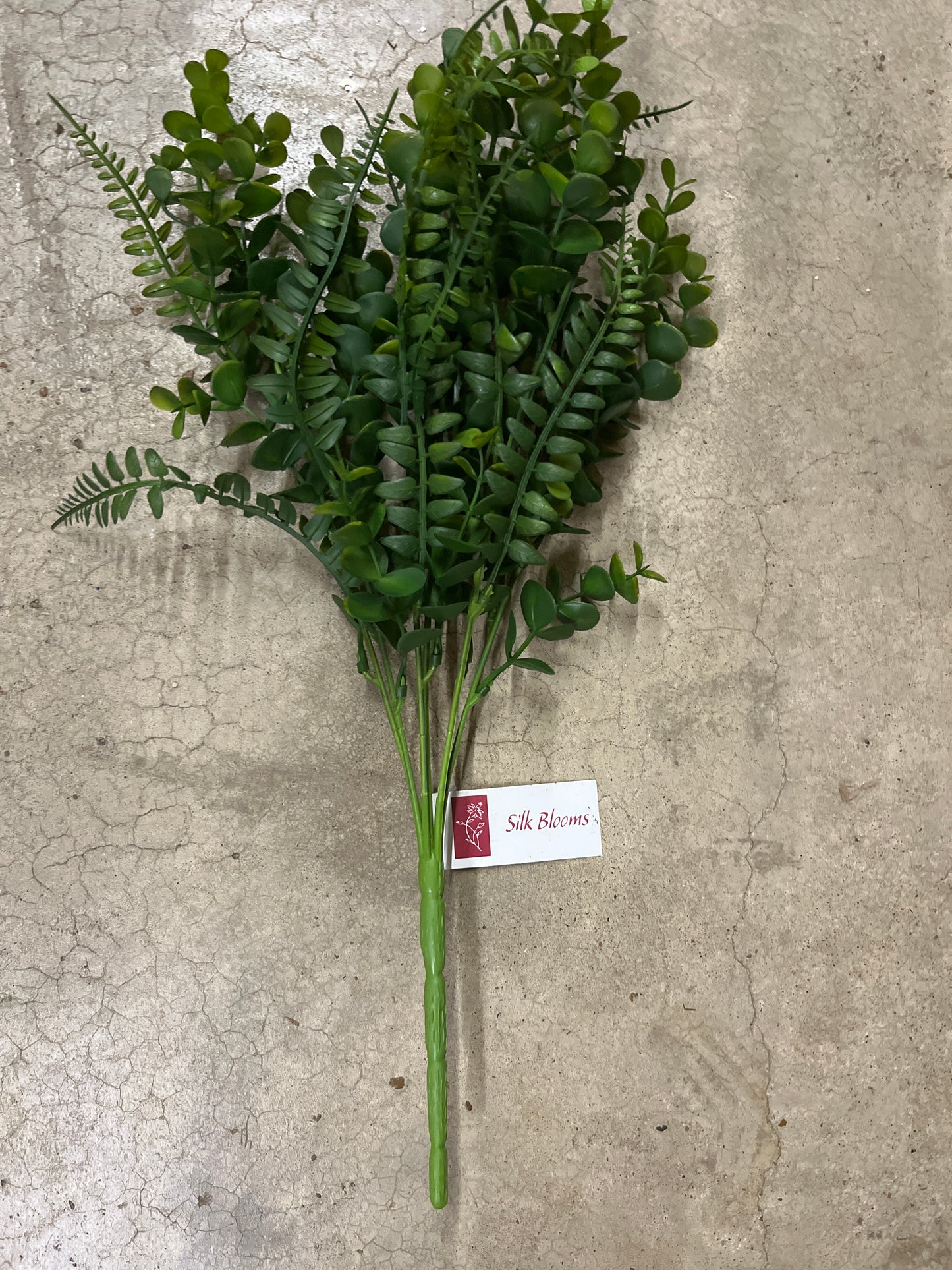 20" EUCAL/FERN/LEAF BUSH-GPB26368-2TN GN
