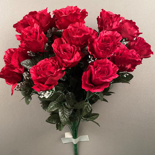 RED ROSE BUSH X24 (SATIN) WITH GYPSO - 45225