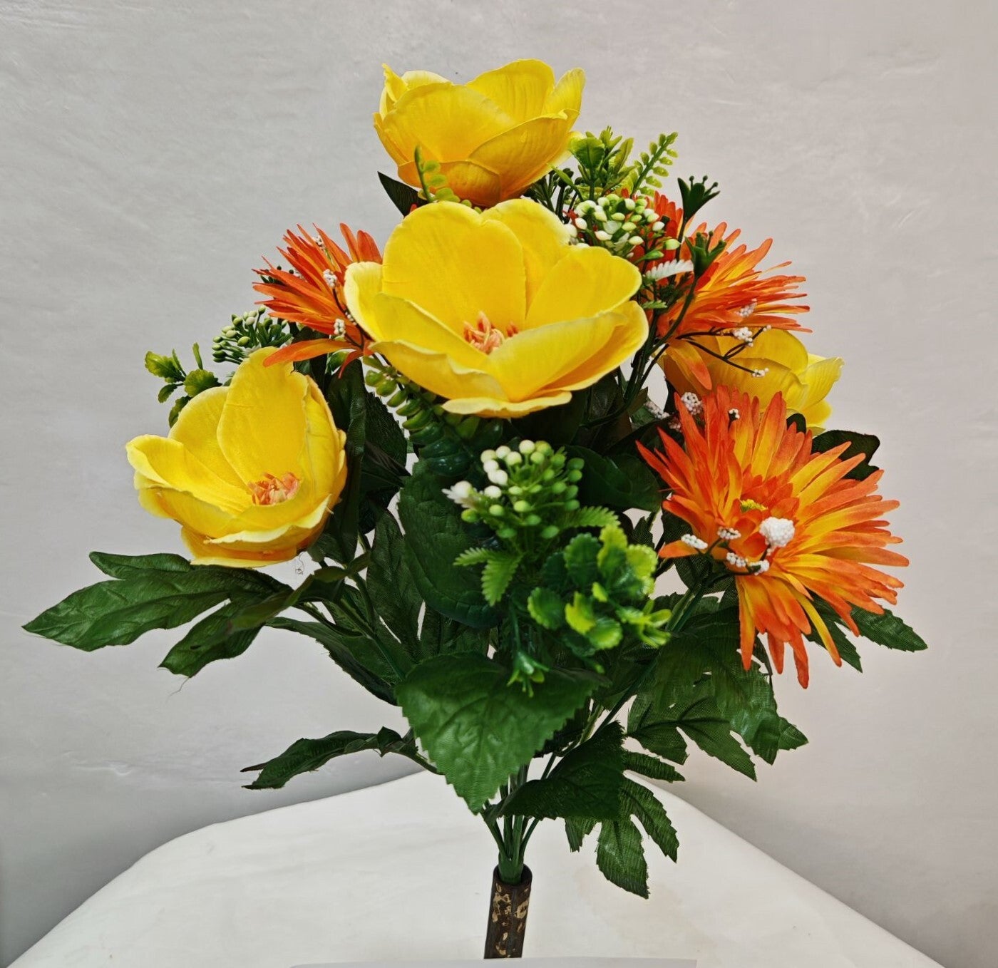 ORANGE YELLOW MAGNOLIA MUM MIXED BUS X 12 - 45433