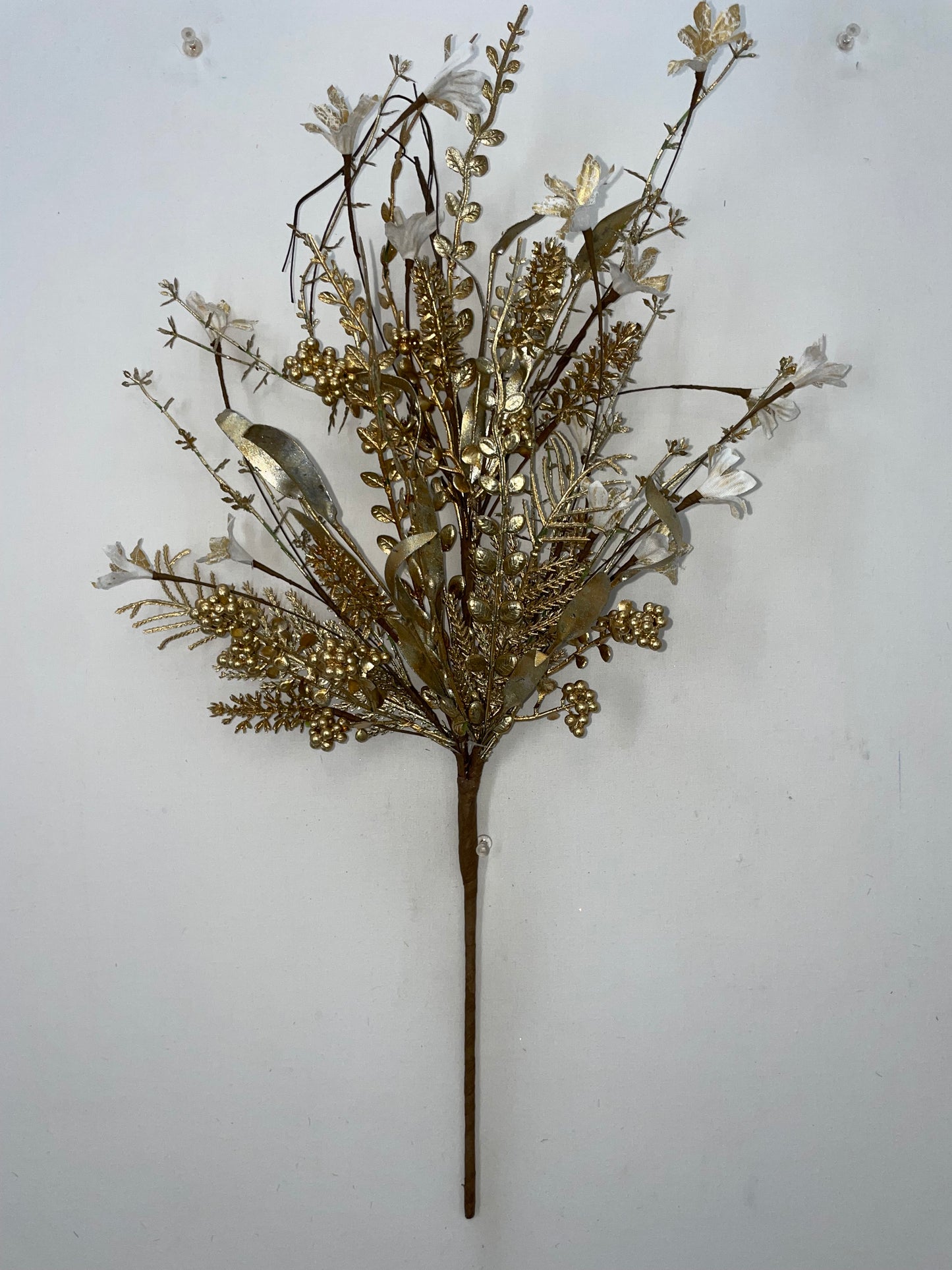 24 IN MIXED XMAS SPRAY 63526-GOLD