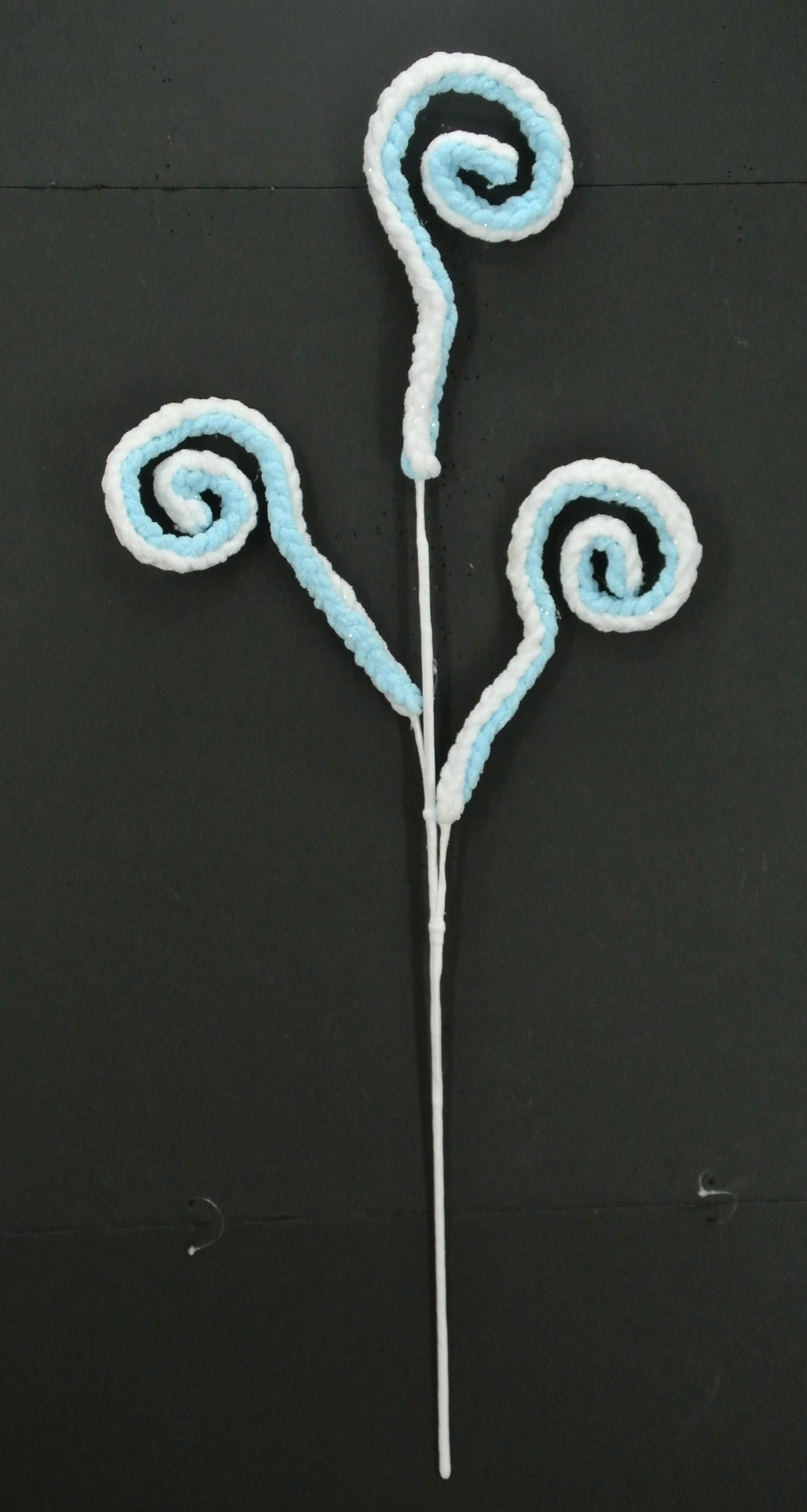 33 IN BLUE CHENILLE CURLY SPRAY - 64861-BL