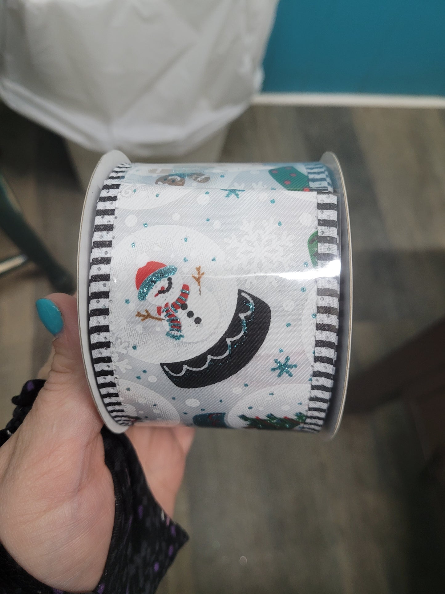 2.5" x 10yd Snow Globes/Stripe