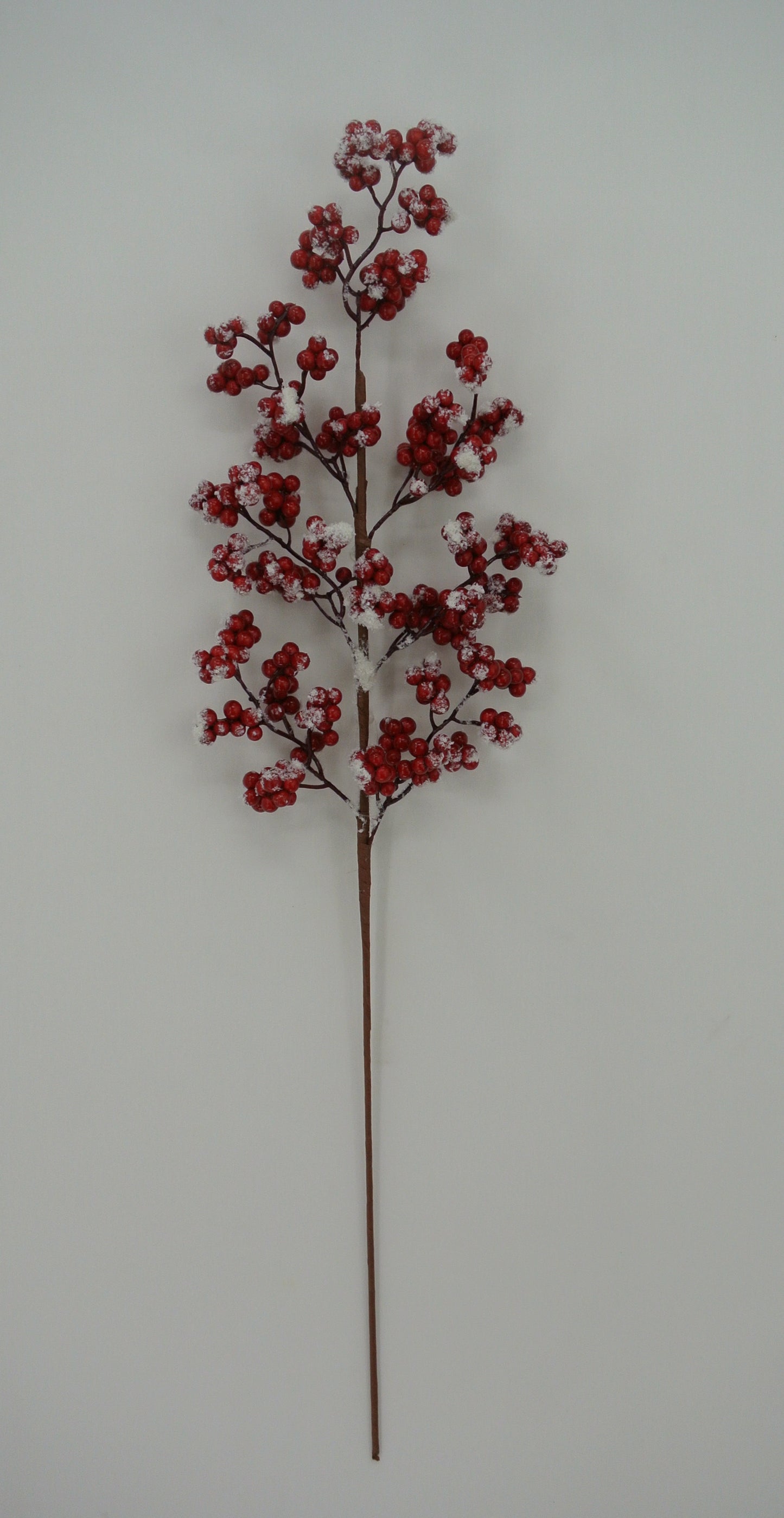 28 IN RED BERRIES SPRAY W- 32189