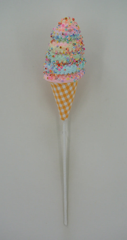 4  X 19.5 IN SPRINKLES ICE CREAM - 40251