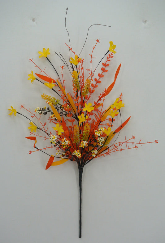 24 IN MIXED HALLOWEEN SPRAY-63526-CANDYCOR