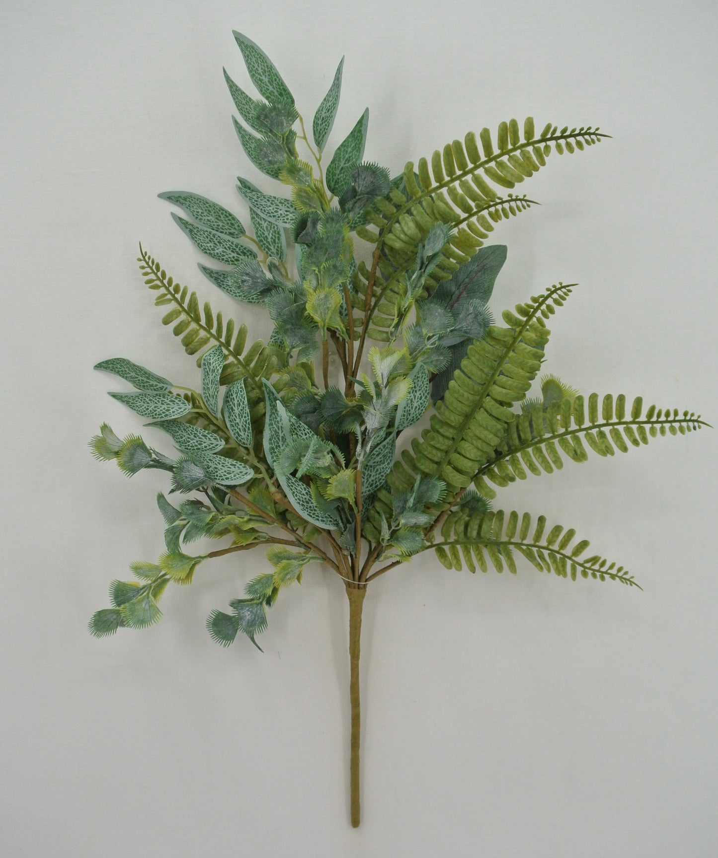 20 IN MIXED EUCALYPTUS FERN - 64899