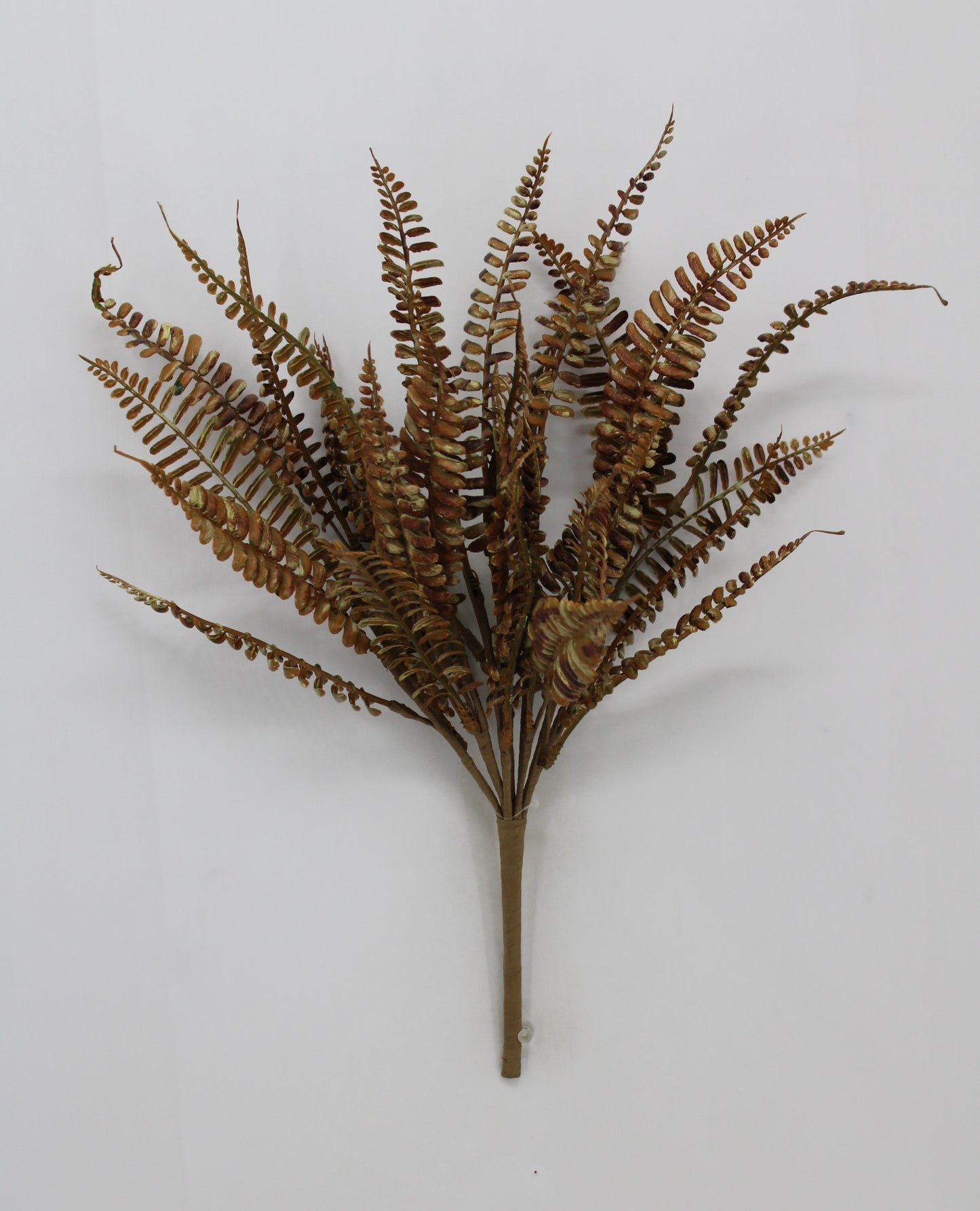 18 IN PLASTIC FERN BUSH- 65681-GN